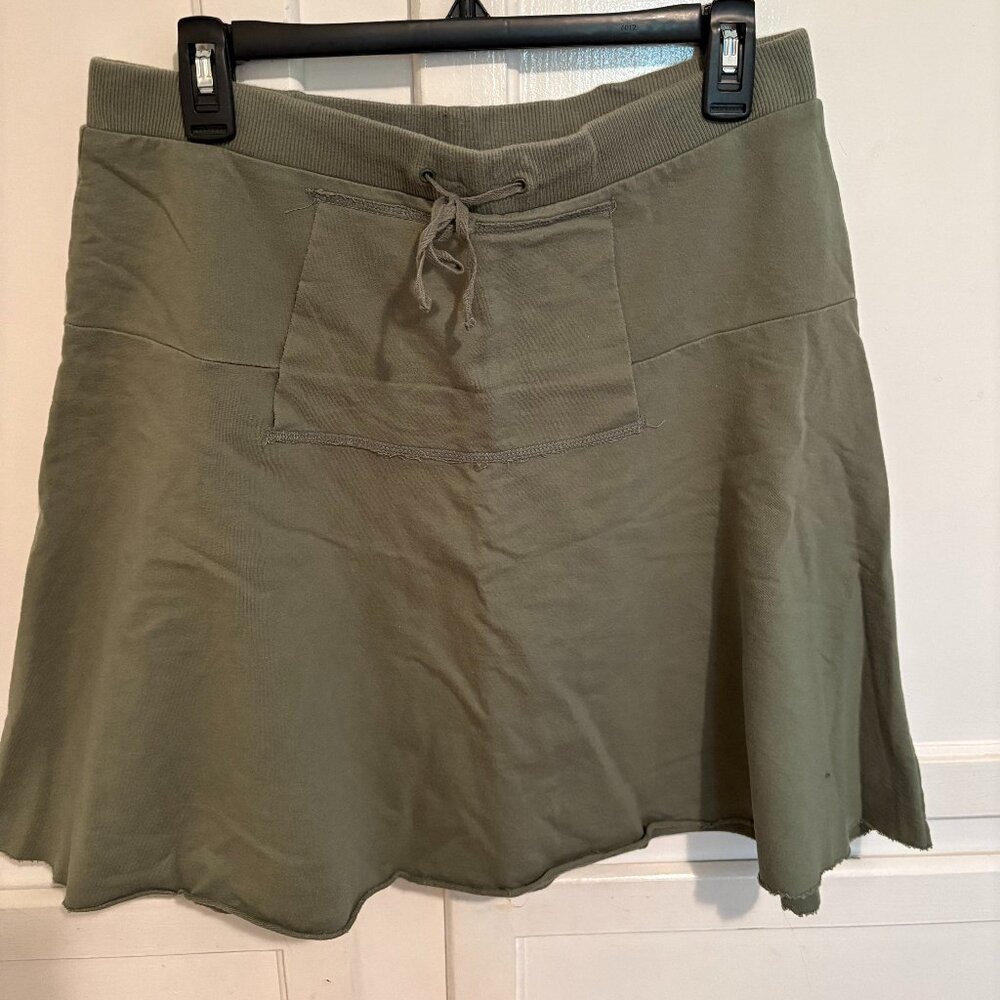 Size M Pro Spirit Olive Green Skirt